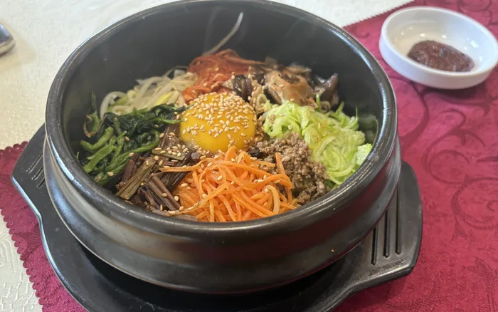 돌솥비빔밥